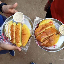 Ruturaj tea stall - the famous maskabun