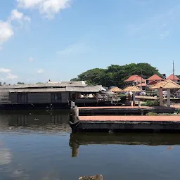 Saha Yathri House Boat Tours