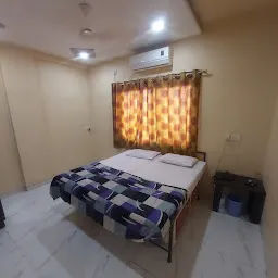 Sai Anand Guest House opjit savta mali mandir gokulwadi Aurangpura Aurangabad maharaashtr.