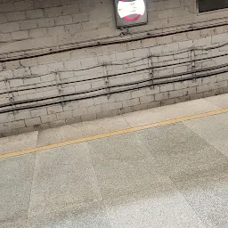 Saket Metro