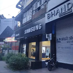 Samsung SmartCafé (SSK Retails Pvt Ltd-JM Road)