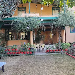 Sanjwat Homestays Bhimtal - Largest 5br Luxury Orchard Villa