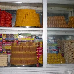 Santhi Ganesh Sweets & Bakery