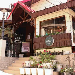 Santushti Cafe