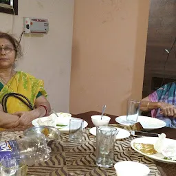 Santushti Restaurant