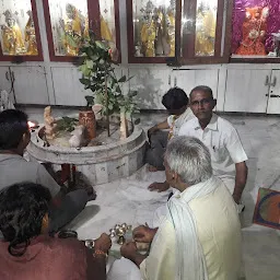 Sarvjanik Shri Guleshwar Mahadev Mandir (सार्वजनिक श्री गुलेश्वर महादेव मंदिर)