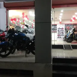 Saturn Bikes - Hero MotoCorp