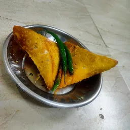 Saurashtra Snacks Center
