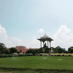 Sawai Jai Singh Ji Statue