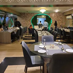 SBS Restaurant & Lounge