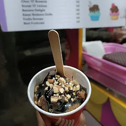 SCOOP 'O' LICIOUS