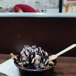 Scoops Ice Cream