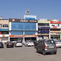 Sector 16 Huda Market