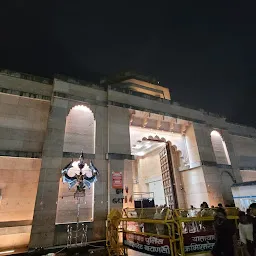 Sh Kashi Vishwanaath Temple Gate 4