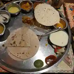 Shahi Bhoj Restaurant, Latur