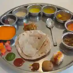 Shahi Bhoj Restaurant, Latur