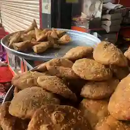 Shahi Samosa Arora Namkeen