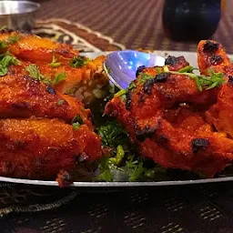 Shaikh's Daawat Veg And Non Veg Family Restaurant