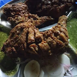 Shakil Ajmeri fried chicken