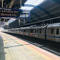 Shastri Nagar Metro Station