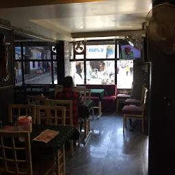 Shera's Bar And Restaurant