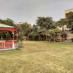 Shiv Mahavir park