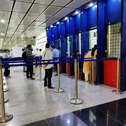 Shivaji staduim metro station