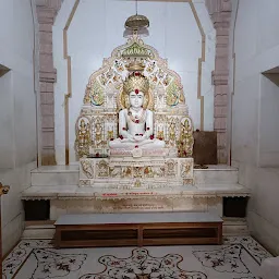 Shree 1008 Shree Parshawnath Digambar Jain Mandir