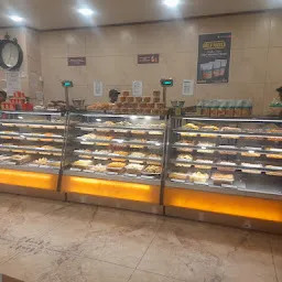 Shree Anandhaas Sweets and Snacks - Saibaba Colony, Coimbatore