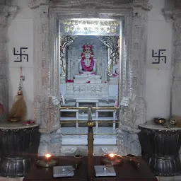 Shree Chandraprabhu Jain Naya Mandir