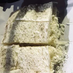 Shree charbhuja sandwich