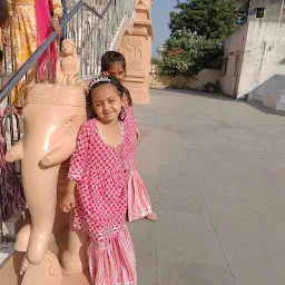 Shree Chintamani Parshwanath Digambar Jain Mandir Alkapuri