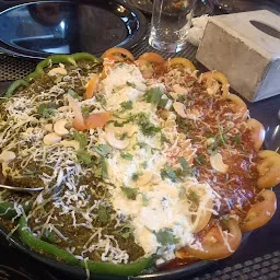 Shree Girnar kathiyawadi || Best Restaurant, Punjabi Restaurant, Kathiyawadi Restaurant, Veg Restaurant