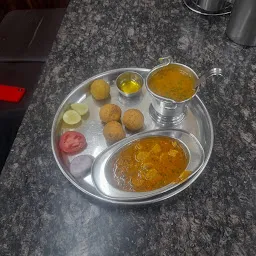 Shree Laxmi Bhojanalaya & Snacks
