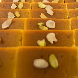 Shree Mahalakshmi Sweets, Hinkal