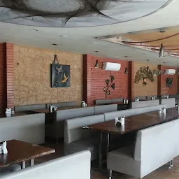 Shree Maruti Nandan Kathiyawadi Garden Restaurant