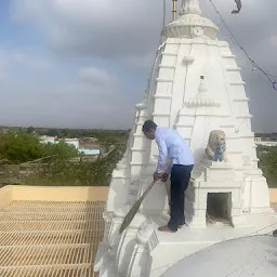 Shri AjitNath Bhagwan Jain Derasar