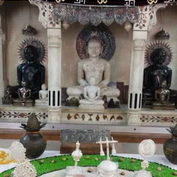 Shri Chandraprabhu Digambar Jain Temple