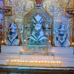Shri Dharmanath Bhagwan Jain Temple Jogeshwari East