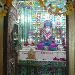 Shri Godiji Parshvanath Jain Temple