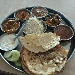 Shri hari restaurant