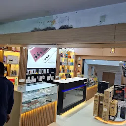 Shri Infotec : Best Mobile Phone Shop/Speaker Shop/Best iphone Shop/Mobile Accessories/Mobile Finance/Repair Shop in Varanasi