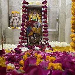 Shri Nageshvar Shiva Temple / Shiva temple