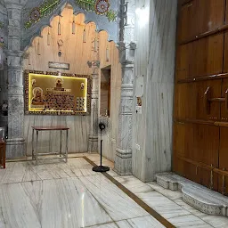 Shri Padma Prabh Digambar Jain Mandir