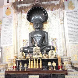 Shri Parshvnath Digamber Jain Temple