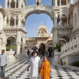 SHRI RADHA MADHAV MANDIR