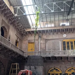 Shri Radhavallabh Lal Ji Temple, Vrindavan