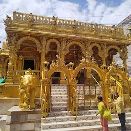 Shri Shantinath Bhagwan Shwetambar Jain Derasar