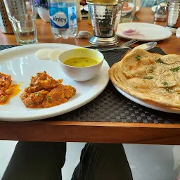 Shri Siddhi Vinayak Restaurant and Banquet, Koi Cafe