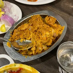 Shruti Veg Restaurant